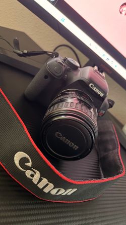 Canon EOS Rebel T3i w/ 2 extra lenses
