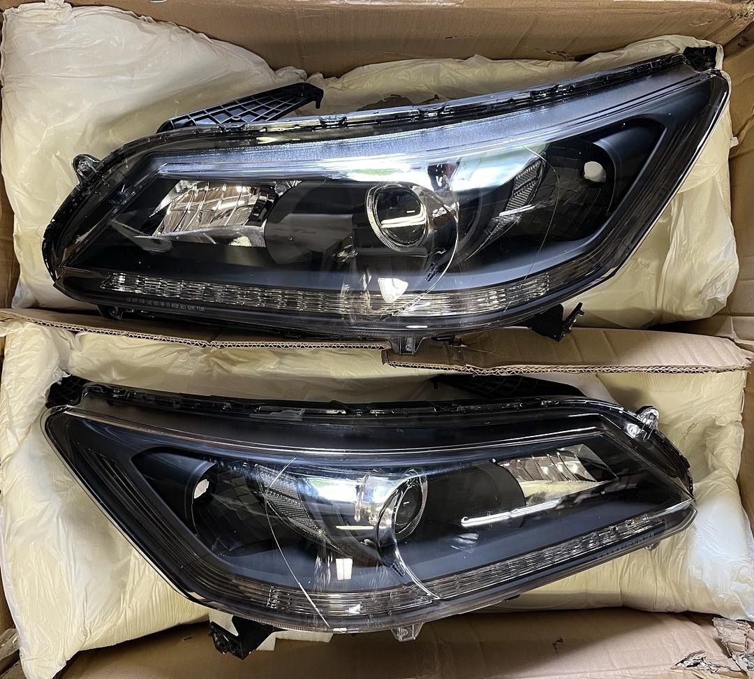 LA Zona Auto Parts 13 14 and 15 Honda Accord Sedan 4 door Headlights Luces Micas Calaveras Faros Focos Luz