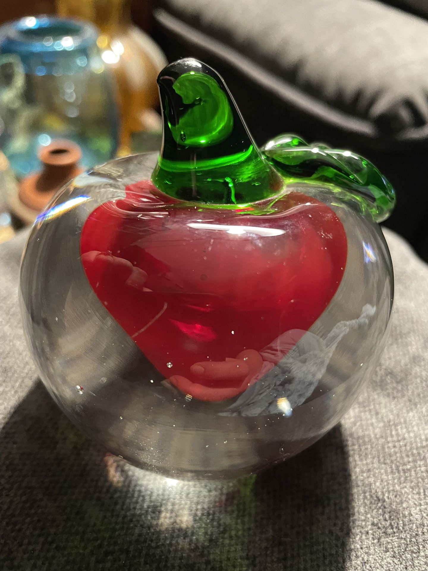 lovely vintage Glass Apple 🍎Paperweight.
