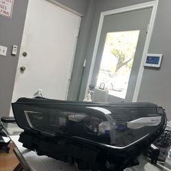 BMW G60 I5 5 SERIES 530i,540i ORIGINAL OEM LEFT DRIVER LED HEADLIGHT NO DAMAGE CLEAN 2024/2025/2026