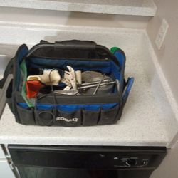 Nice Bag Of Fairly Used Tools That This Gay Boy Won't Take With Him So If Your Interested I'm Looking To Get Rid of It's As Soon As Possible Asking 60