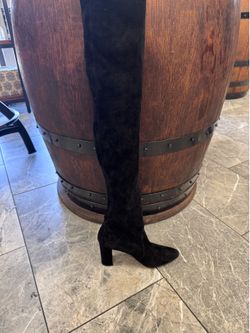 Manolo Blahnik knee high heels size 36.5