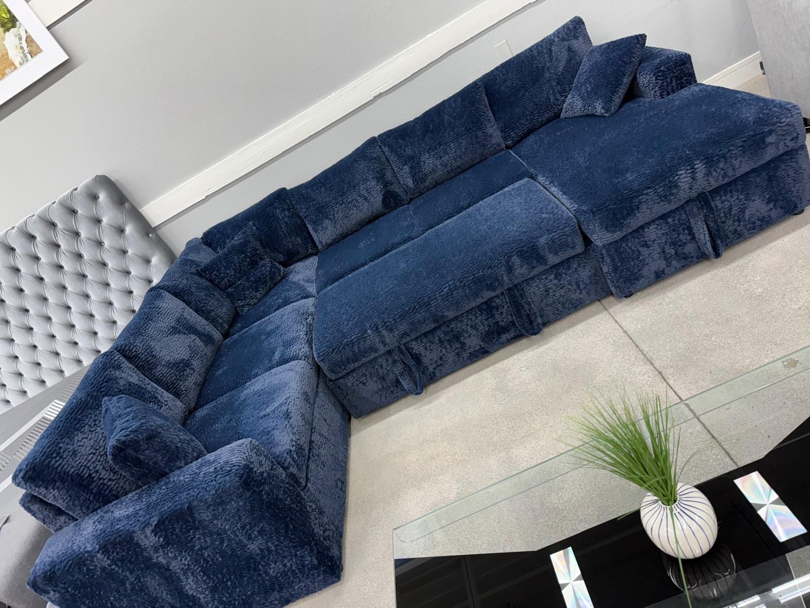 Sleeper Sectional With Storage Chaise đź’™ Dark Blue Color