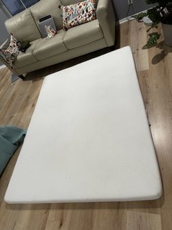 Tempurpedic Mattress Topper Queen memory foam