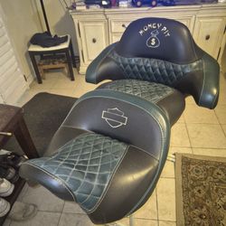 Touring Seat Late Model