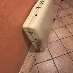 Massage Bed/Lash Bed
