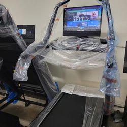 FULLERTON  - Nordictrack Incline Trainer X24 Treadmill- 40% incline - 2300$