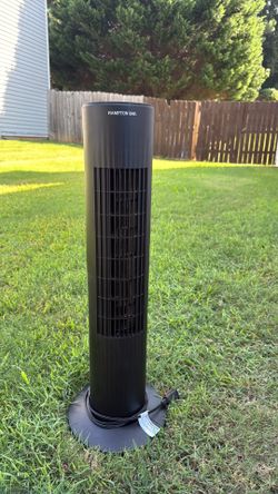 Hampton Bay Tower Fan