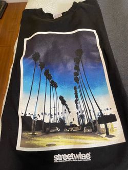 T-Shirt and crew necks