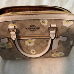 Cross Body Coach 