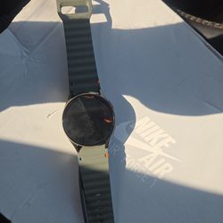 Samsung Galaxy smart watch