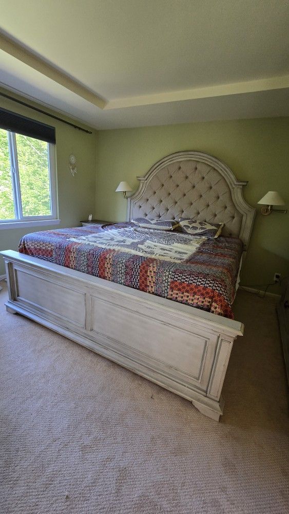 California King Bed Frame And Mattress With Mattress Protector 