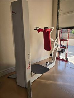 Freemotion v squat commercial gym equipment exercise workout machine