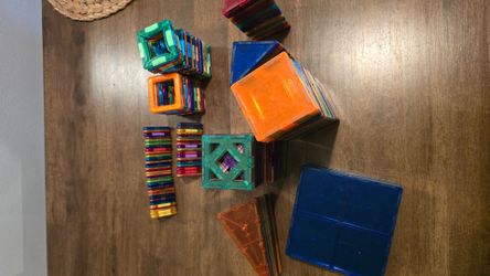 Maga tiles + IQ stem builders