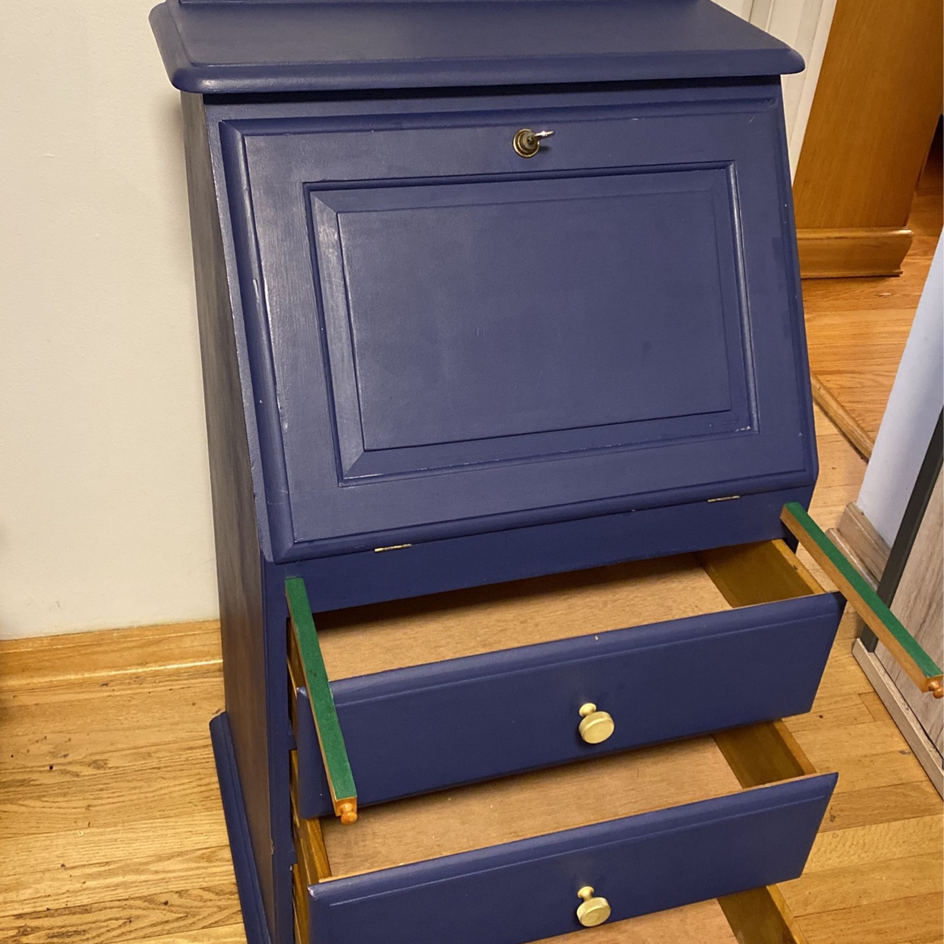 Kids Secretary’s Desk, Small Desk, Secretary Desk