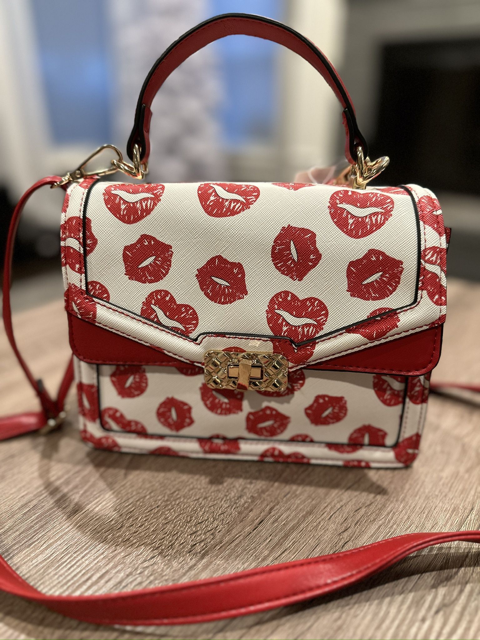 Aldo Hot Lips Lipstick Purse