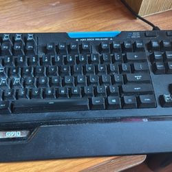 Logitech G910 Wired Keyboard