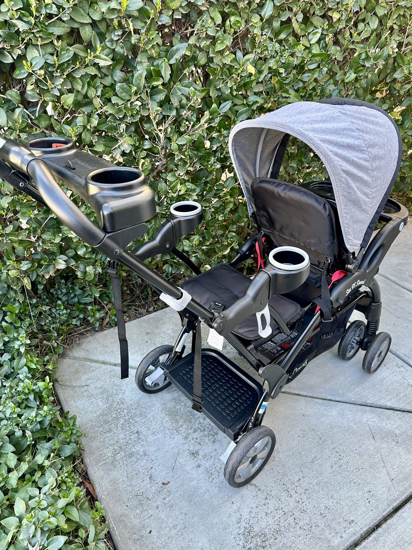 BabyTrend - Sit and Stand stroller