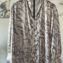 Women’s Top/ Lightweight Enough For The Summer 