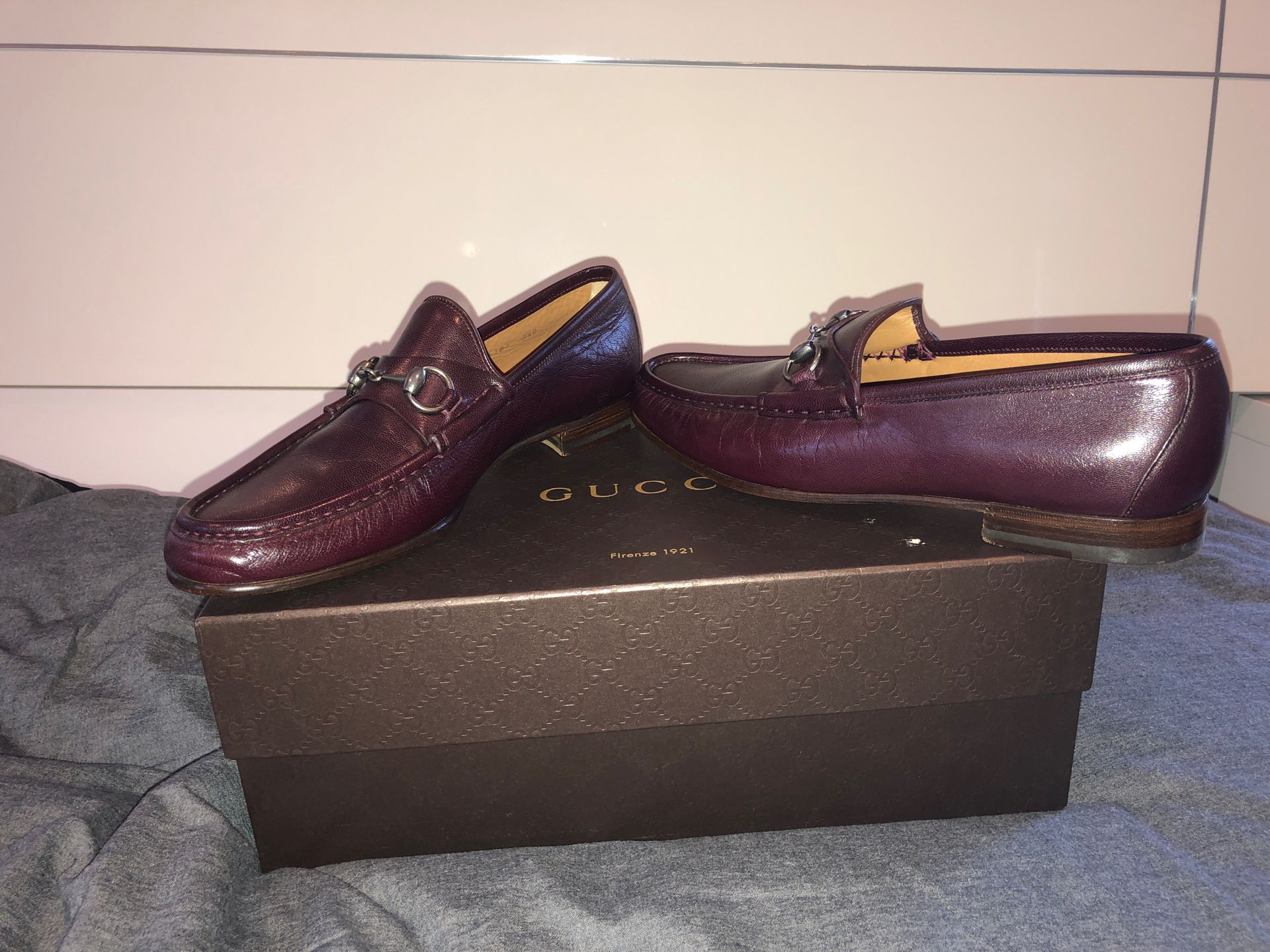 Men’s Gucci Loafers (Size 8.5)