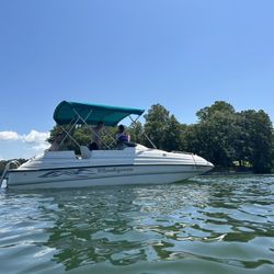 Bayliner Rendezvous Boat