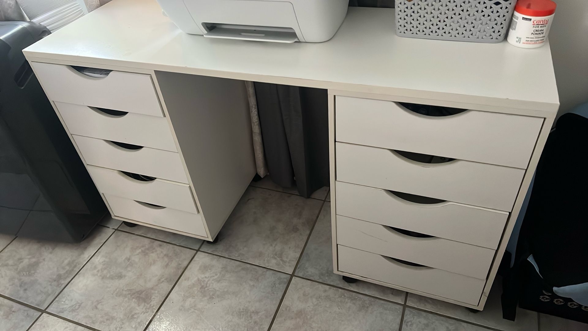White Vanity/Desk w Drawers and Stool