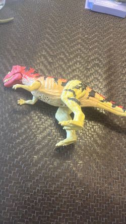 Jurassic World Fallen Kingdom Roarivores Ceratosaurus 12” Figure