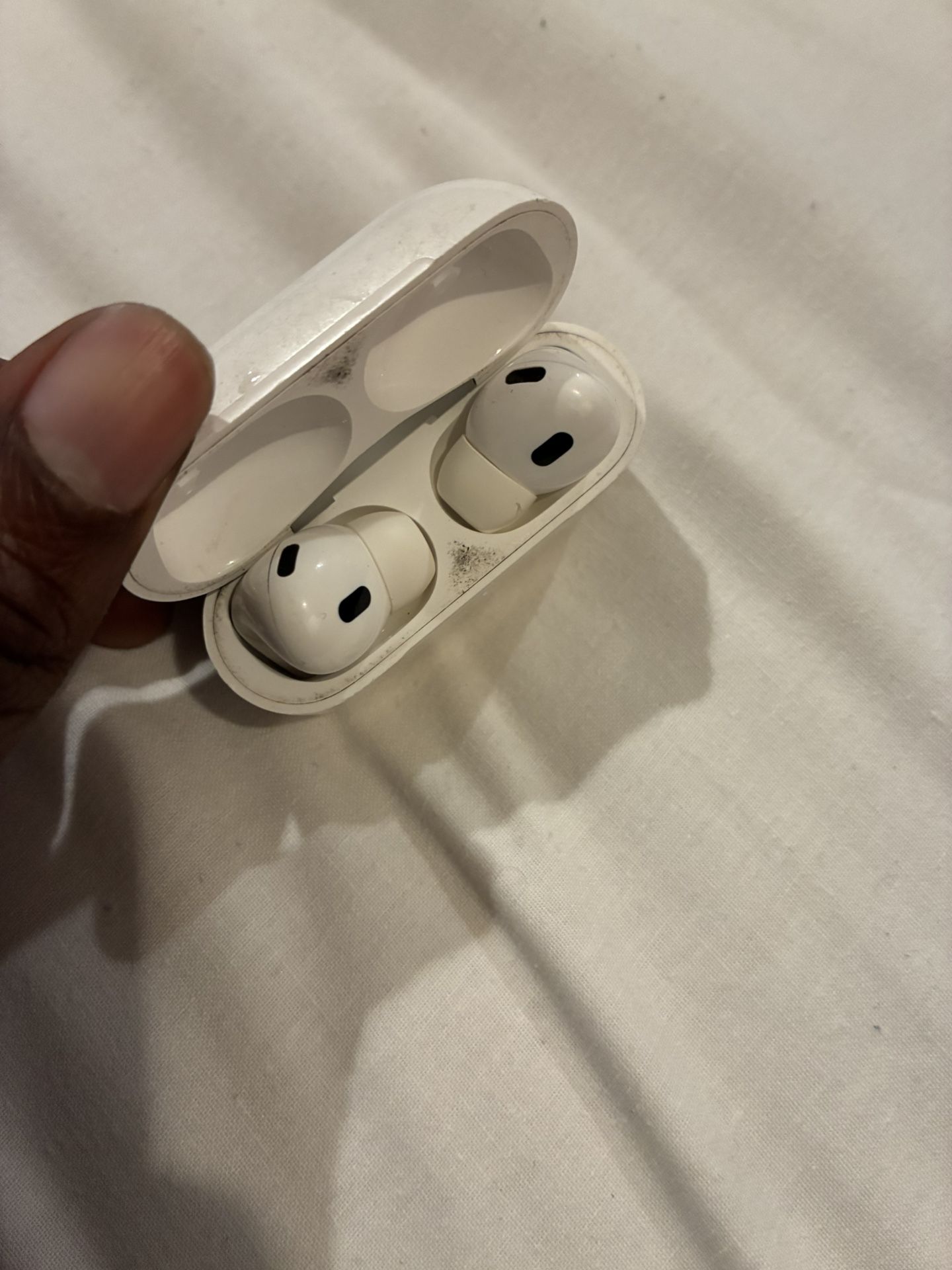 Apple AirPods 2nd Gen