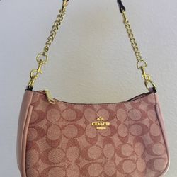 Pink shoulder/crossbody bag 