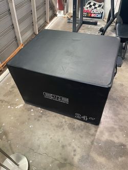 Gym equipment pylo box