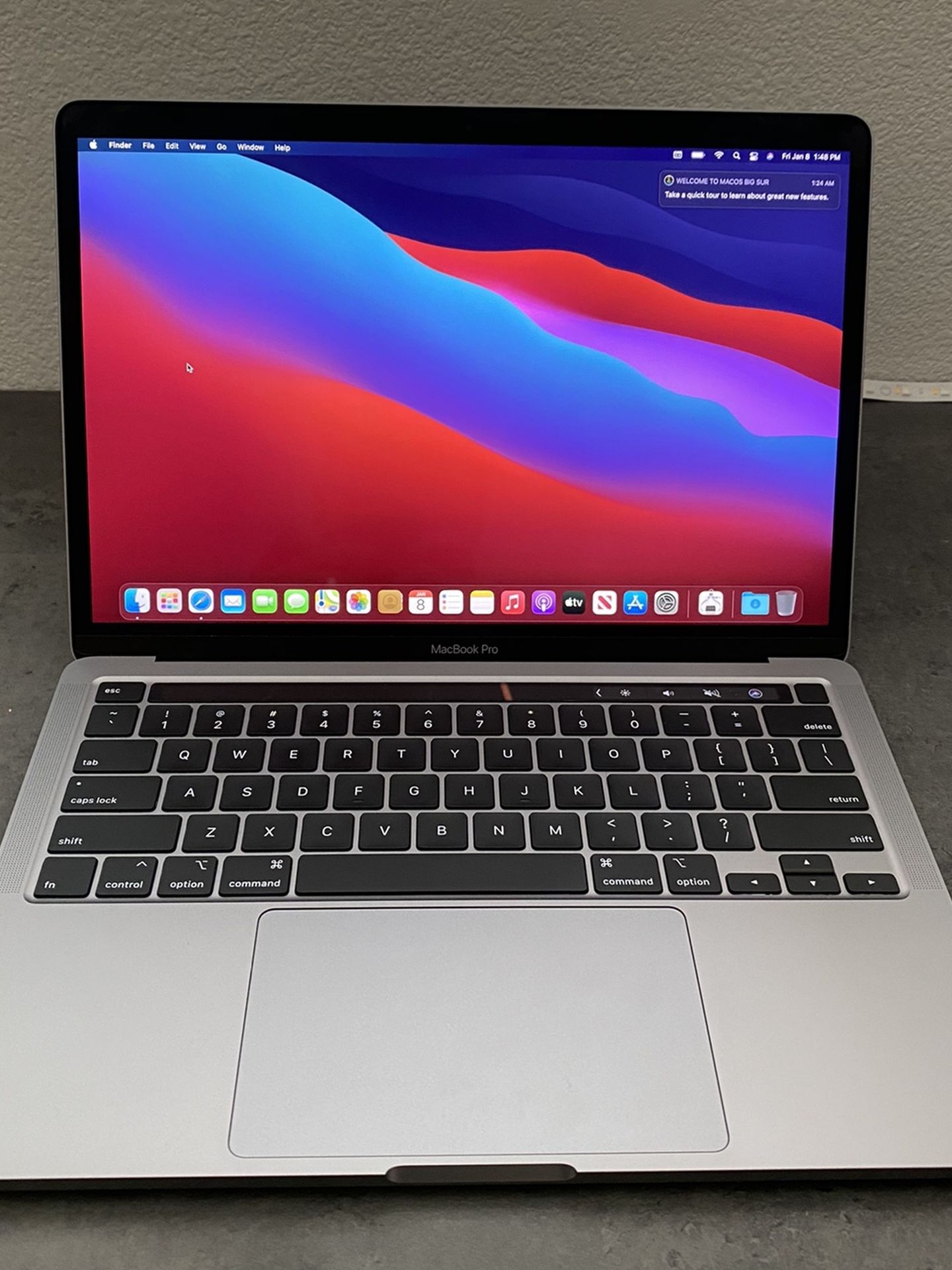 Macbook Pro 13 inch 2020 w/ AppleCare+