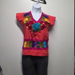 Blusas Para Mujer Size Large $ 12  Por Las Dos 