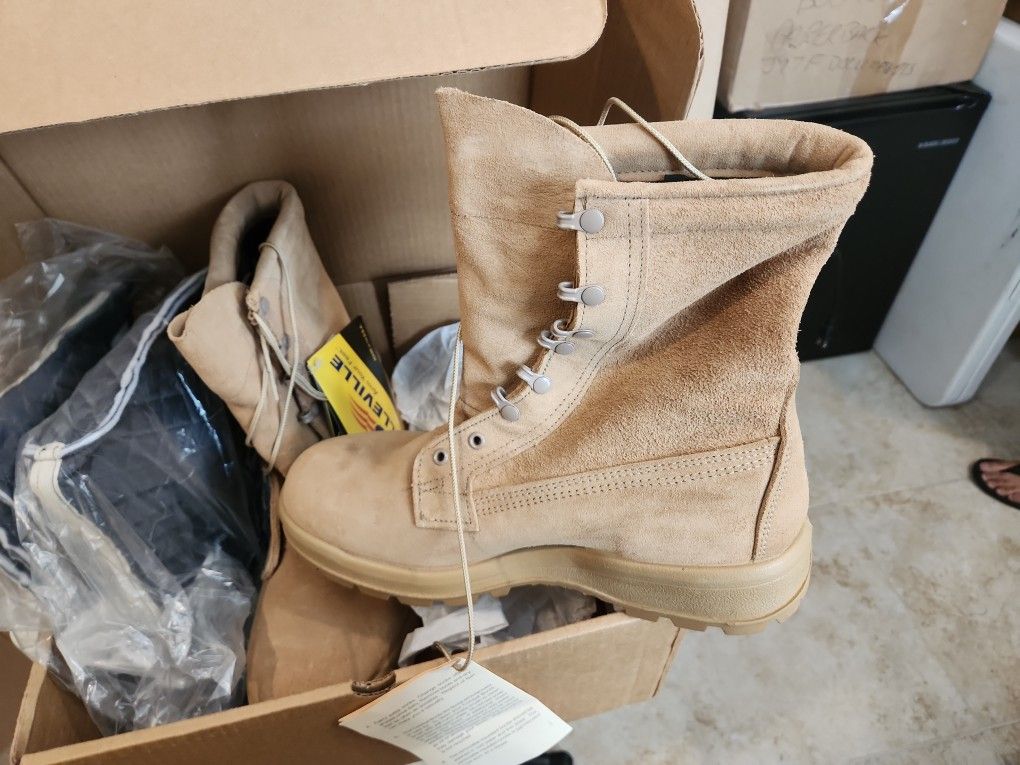 Brand New Mens Military Boots