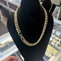 14k Cuban link chain