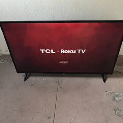 50” TCL Roku 4k HDR SmartTv 