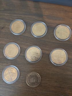 Harrah's $2 Redeemable Casino Token Coins – Lot of 8