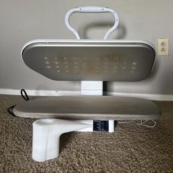 Singer – Steam Press – Accurate electronic fabric temperature settings. Powerful burst of steam removes stubborn wrinkles. Easy to fill water tank. Di
