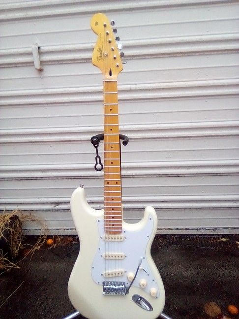 Fender Stratocaster Guitar Jimi Hendrix Collaboration