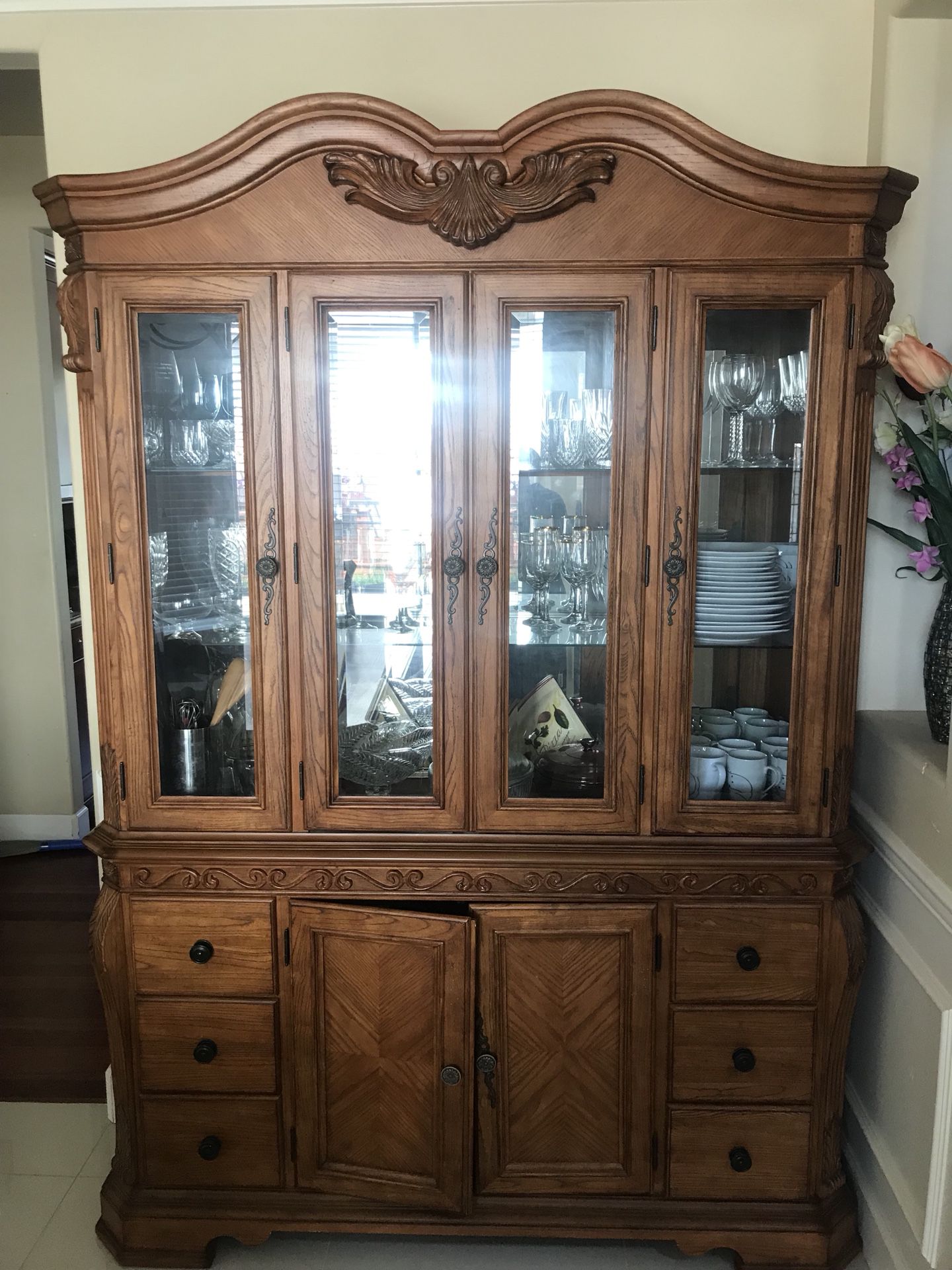 Beautiful Dining Table and China Cabinet For Sale!