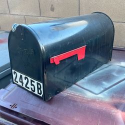 24” Mailbox 