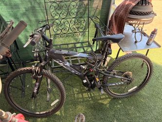 Hyper havoc 24” mountain bike