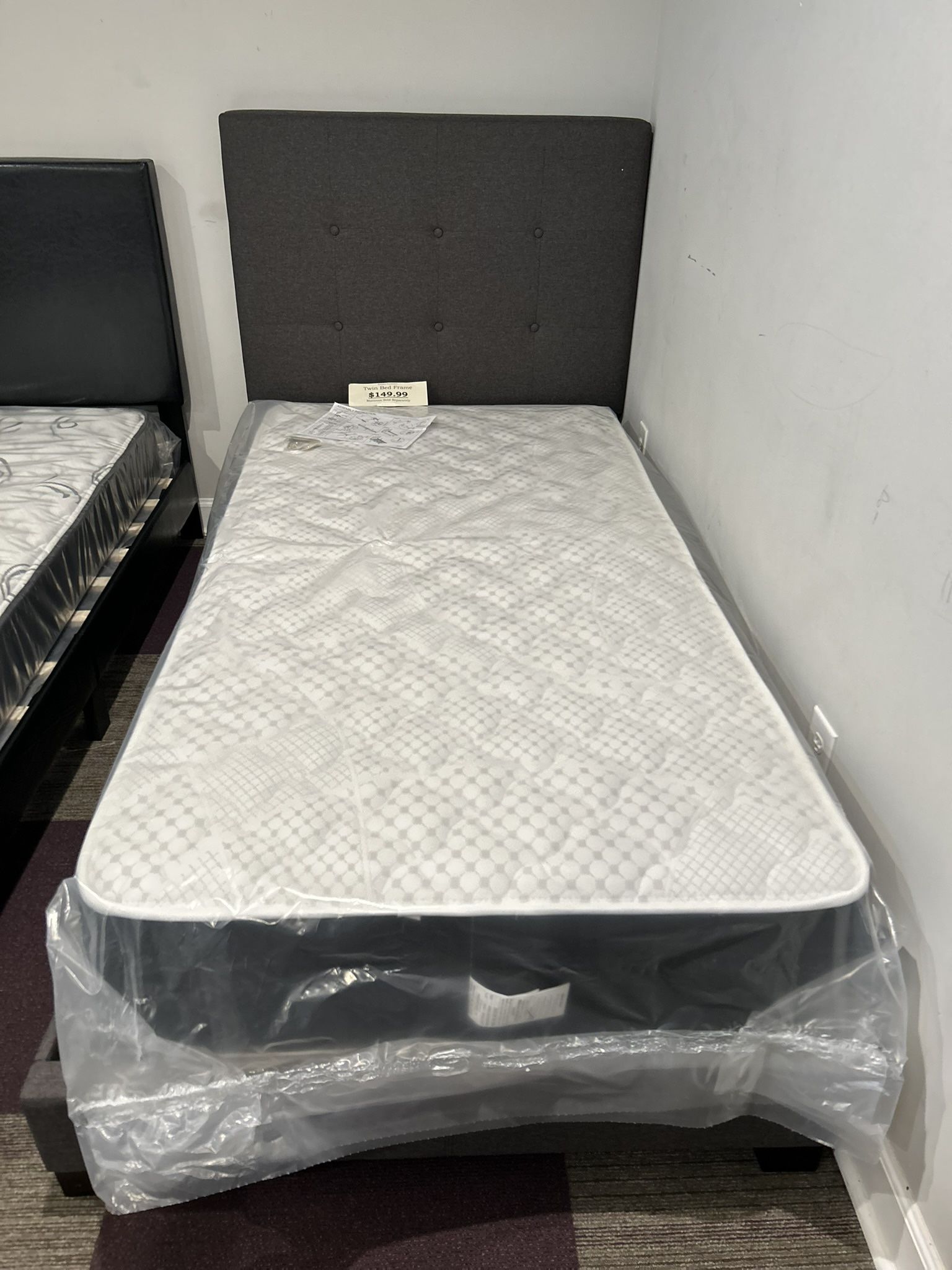 New Twin Platform Bed Frame 