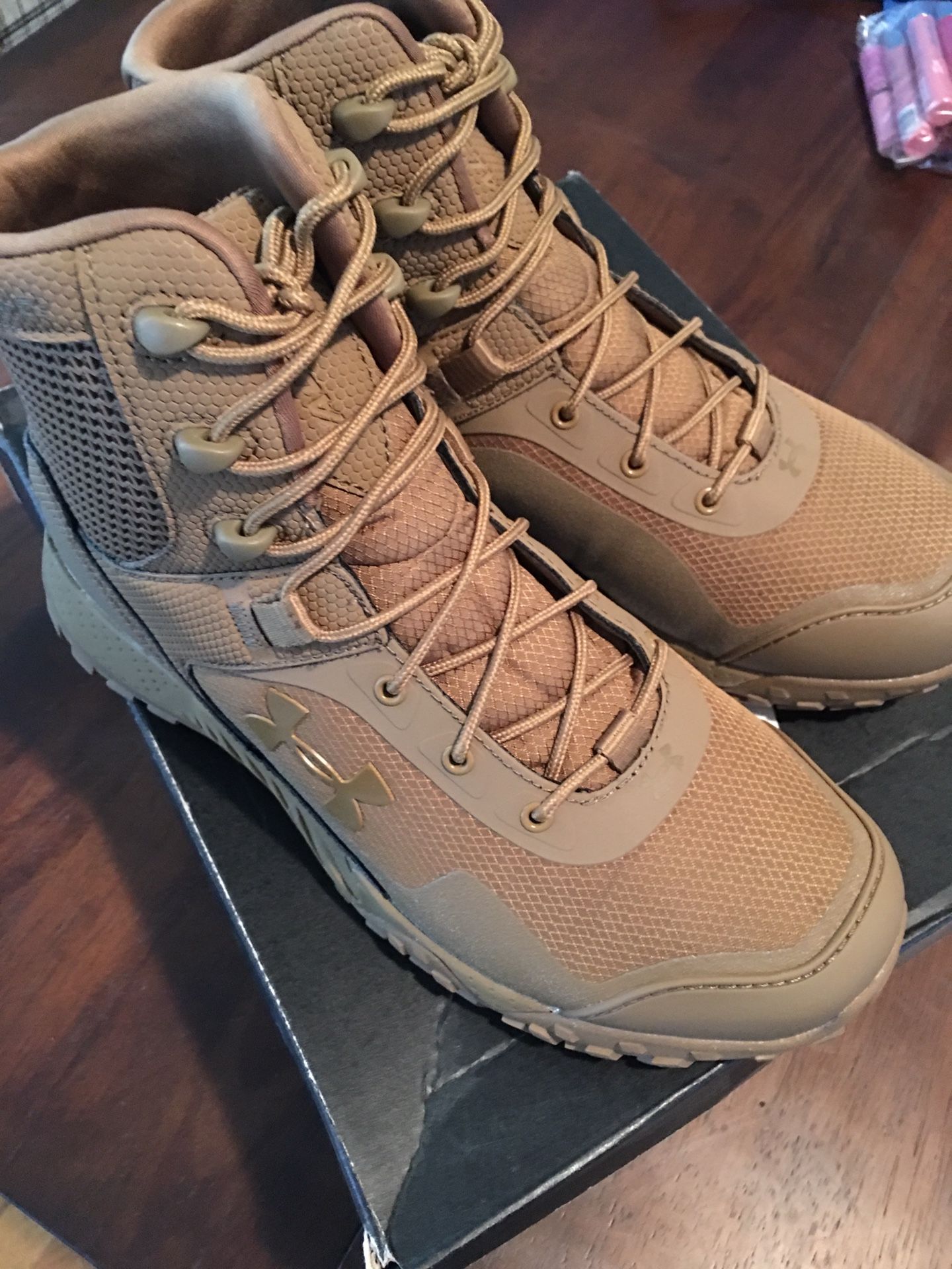 New Women’s Under Armour Work Boots 8.5