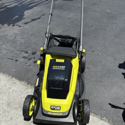 ONE +HP 18V Brushless 20 in. Cordless Self-Propelled Lawn Mower with 2 Batteries and Fast charger (Ry-550)