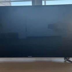 Samsung UN32EH5000F 32" LED Smart TV - Crystal Clear HD Viewing!