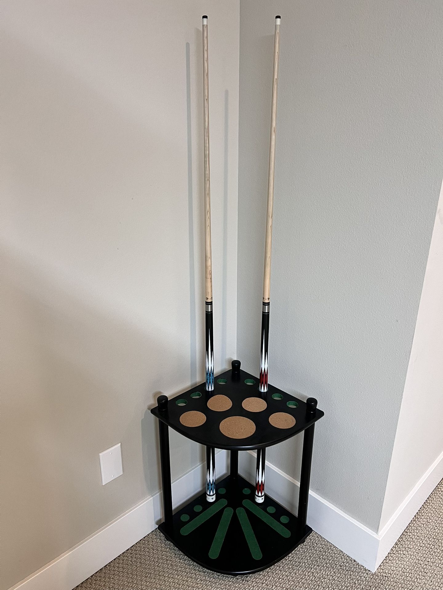 2x Two-Piece Pool Cue With Stand