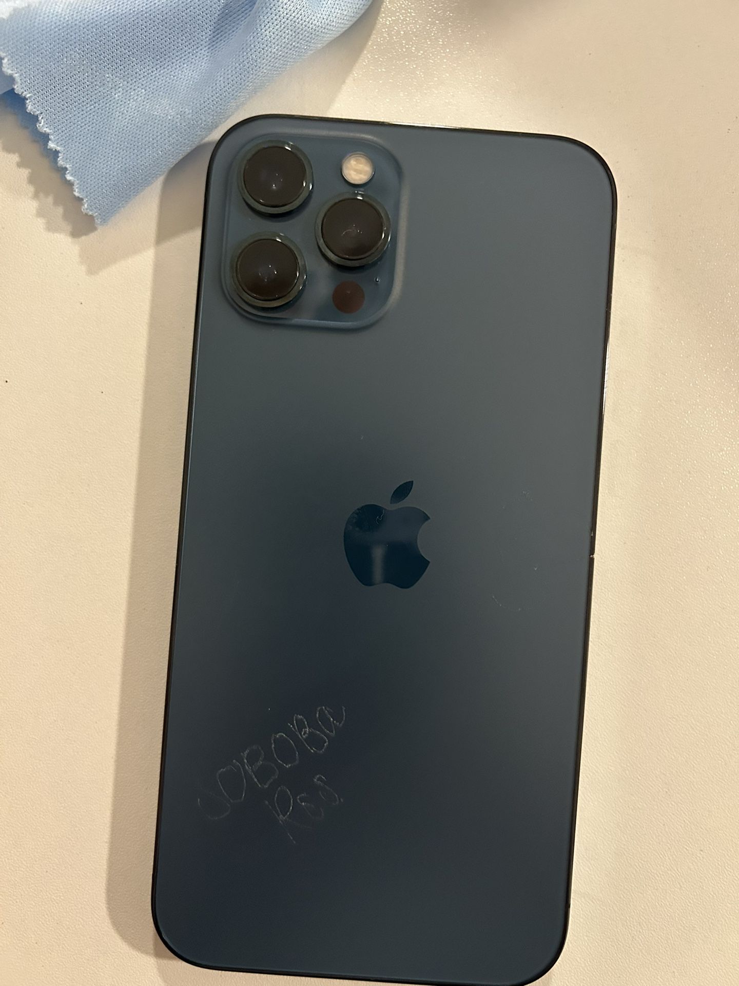 iPhone 12 Pro Max  Off Locked T-Mobil 