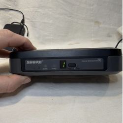 Shure Wireless Microphone Receiver 