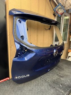 2017 2018 2019 2020 NISSAN ROGUE LIFTGATE OEM USED