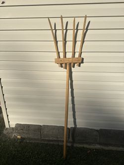 PRIMITIVE WOOD WOODEN HAY FORK PITCHFORK FARM BARN DECOR